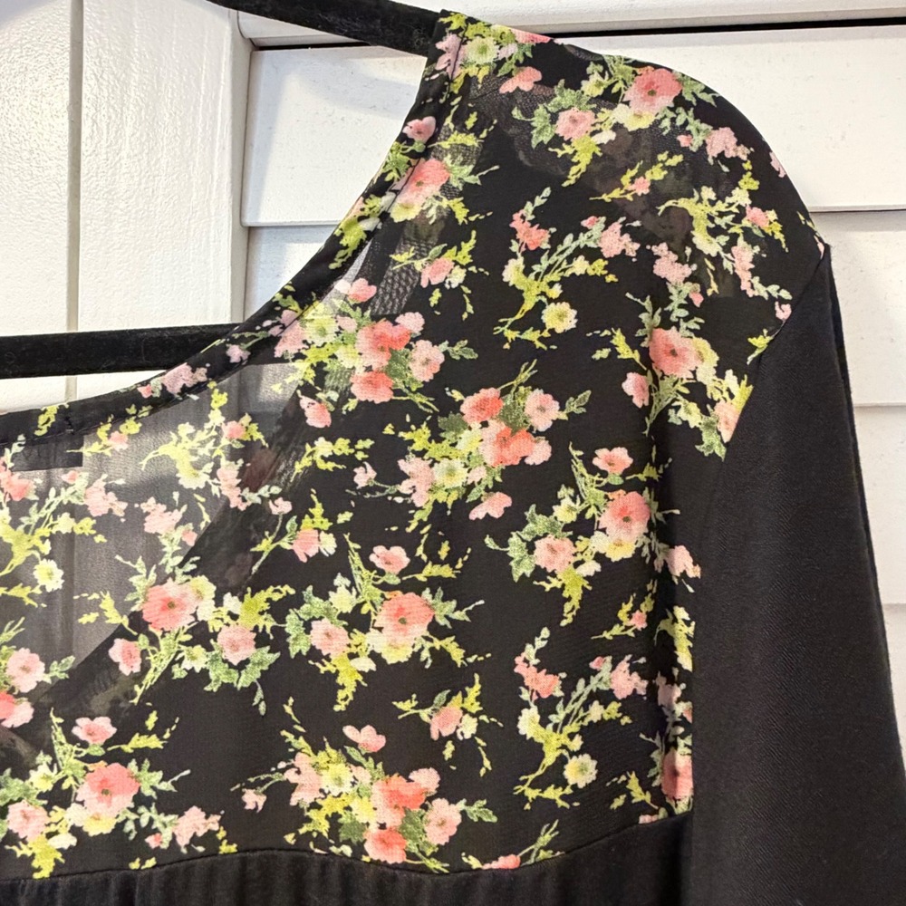 Loveappella‎ Darbi V-Neck Mixed Material Knit Contrast Tunic Top Black Floral XL - Picture 13 of 16